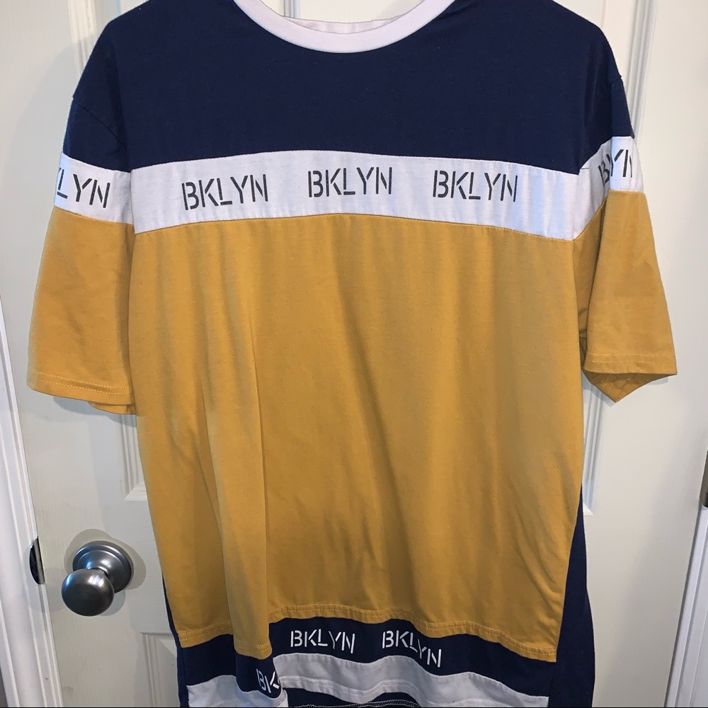 Brooklyn Laundry medium tshirt